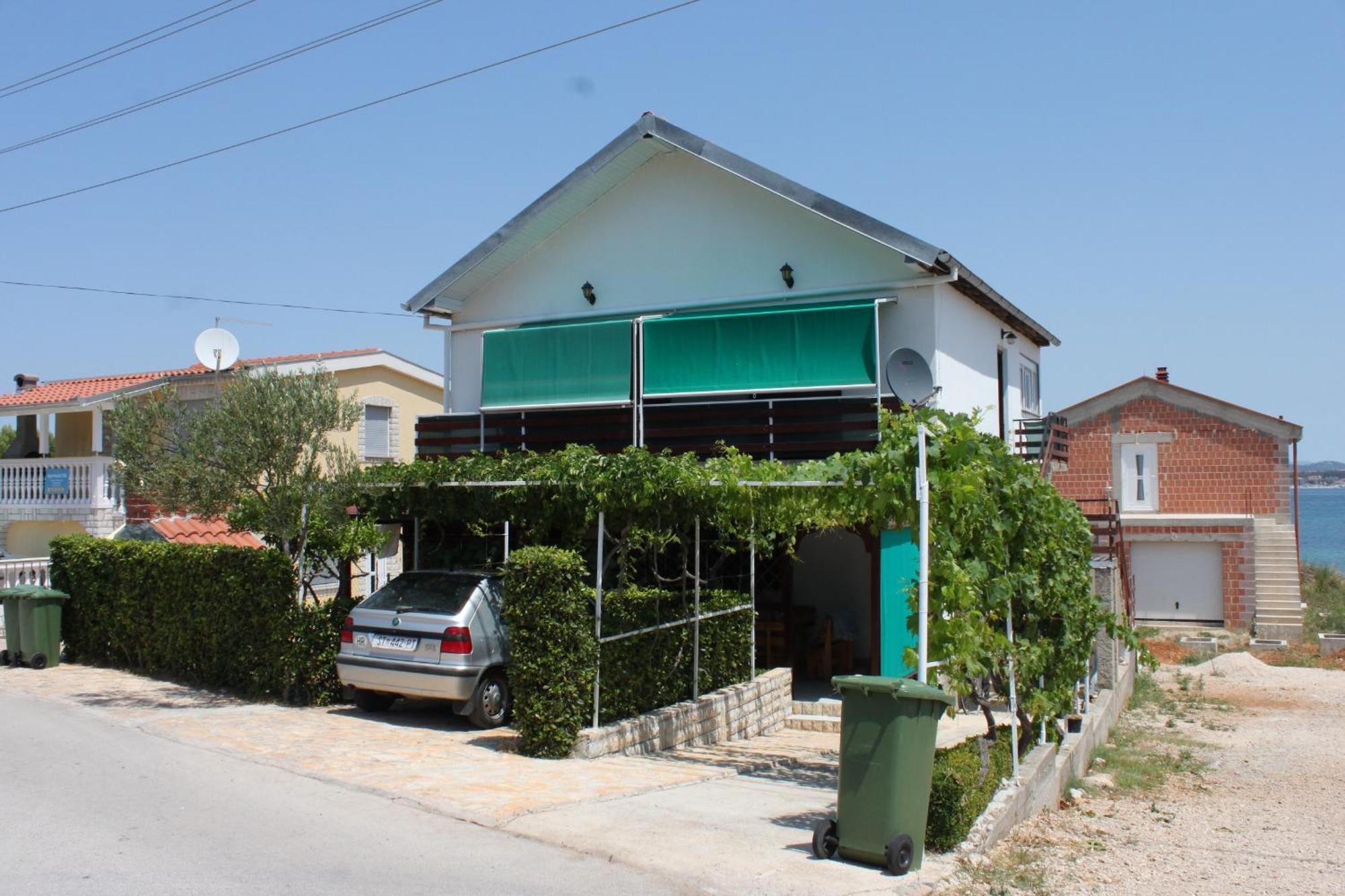 By The Sea Tkon, Pasman - 8244 Apartment